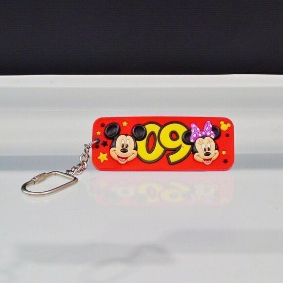 Disney 2009 Keychain Mickey Minnie 3D - Picture 2 of 6